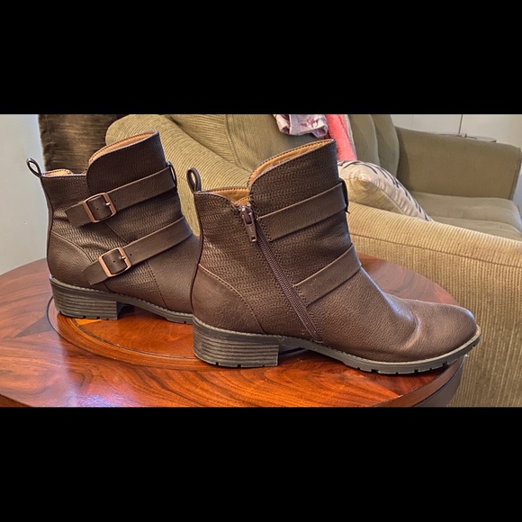 Women’s ankle boots. - Picture 3 of 3